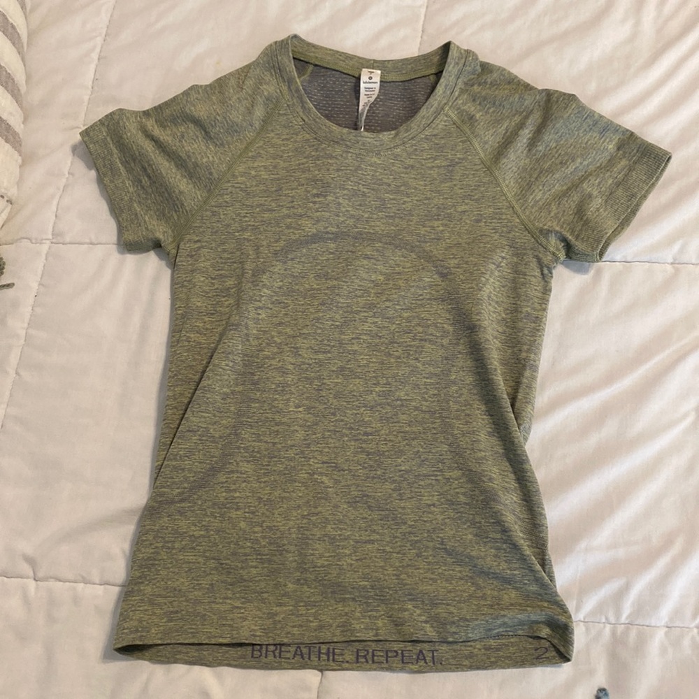 Lululemon short sleeve